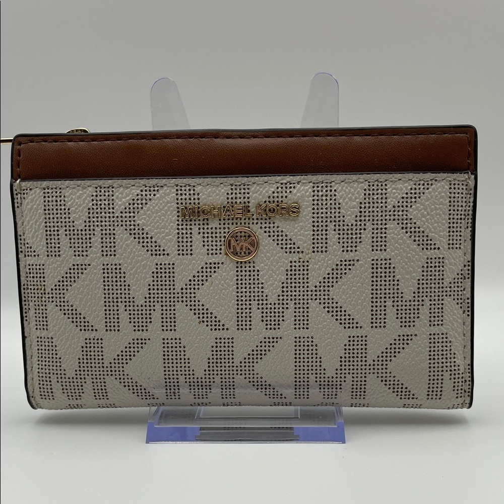 NWOT Michael Kors Tan and Cream Logo Compact Wallet